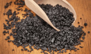 4 công dụng làm đẹp của muối đen