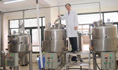 Nhà khoa học Việt tách hoạt chất chống ung thư từ nấm hương