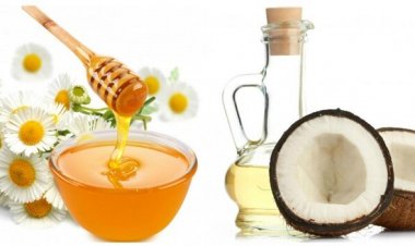 Tẩy da chết cho môi với mật ong và dầu dừa