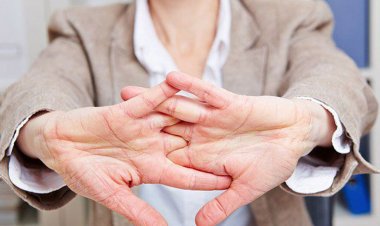 Âm thanh khi bẻ khớp - báo hiệu nhiều yếu tố nguy cơ