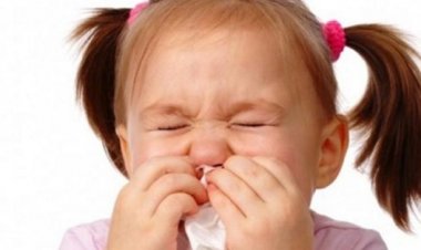3 cách chữa nghẹt mũi cho trẻ mẹ phải biết