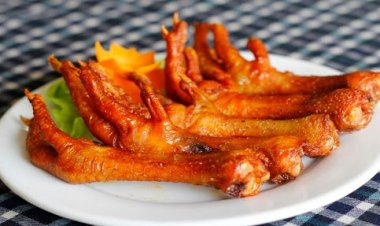 Thực hư  công dụng bổ sung collagen của chân và da gà