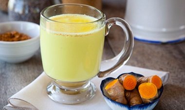 Những người không nên uống bột nghệ