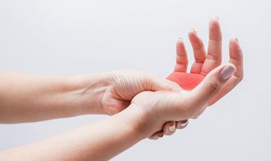 Những nguyên nhân khiến lòng bàn tay ngứa ran mà rất nhiều người gặp phải