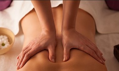 Những loại tinh dầu giúp giảm đau lưng hiệu quả